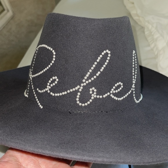 EUGENIA KIM Harlowe Rebel Hat In Grey - Picture 3 of 4